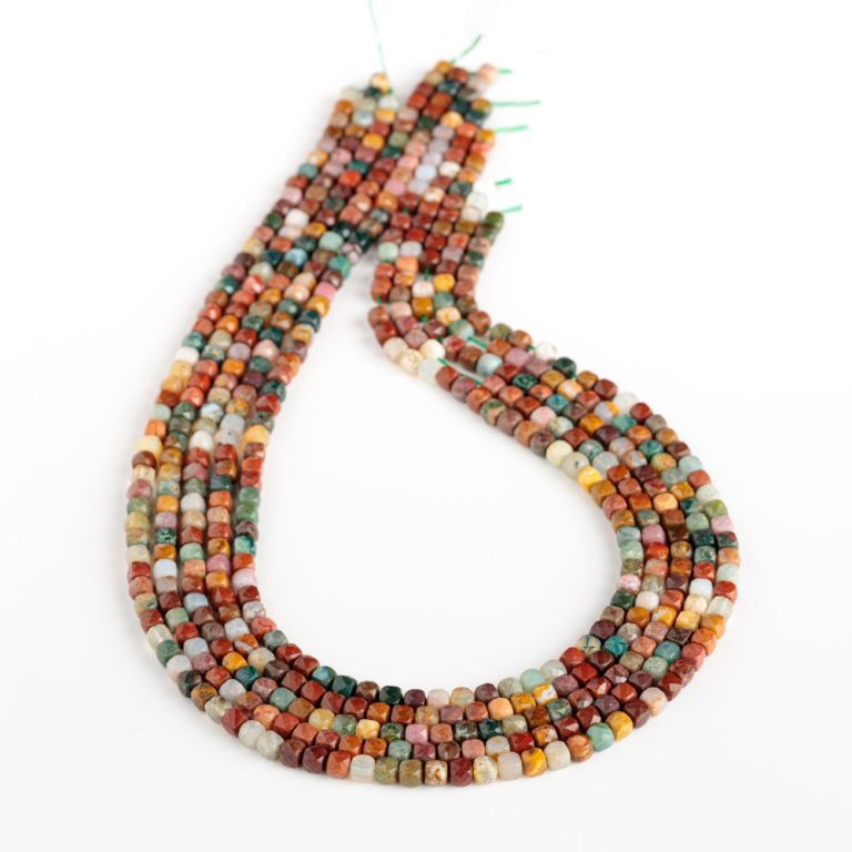 Black Friday - Reduceri [Agat indian cuburi fatetate 4 mm] Promotie