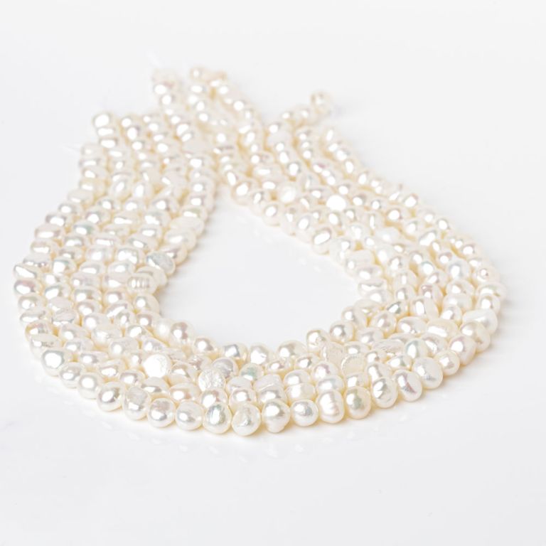 Perle de cultura alb forme neregulate 7-8 mm I Magazinuldepietre.ro