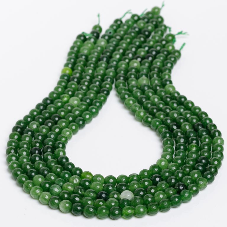 Pietre Semipretioase - Jad verde sfere fatetate 6 mm