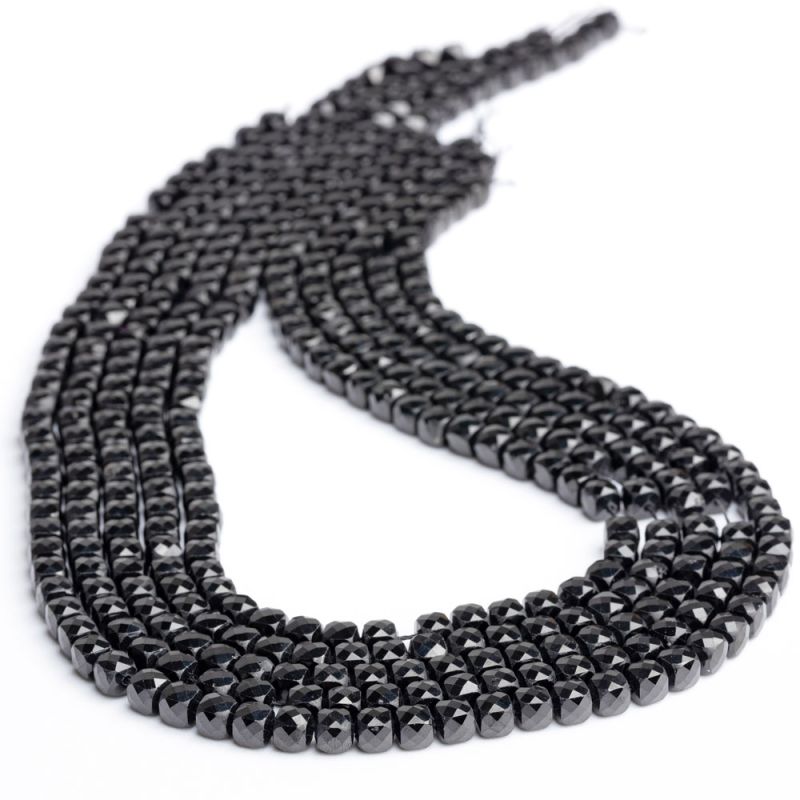 Spinel cuburi fatetate 5 mm I Magazinuldepietre.ro