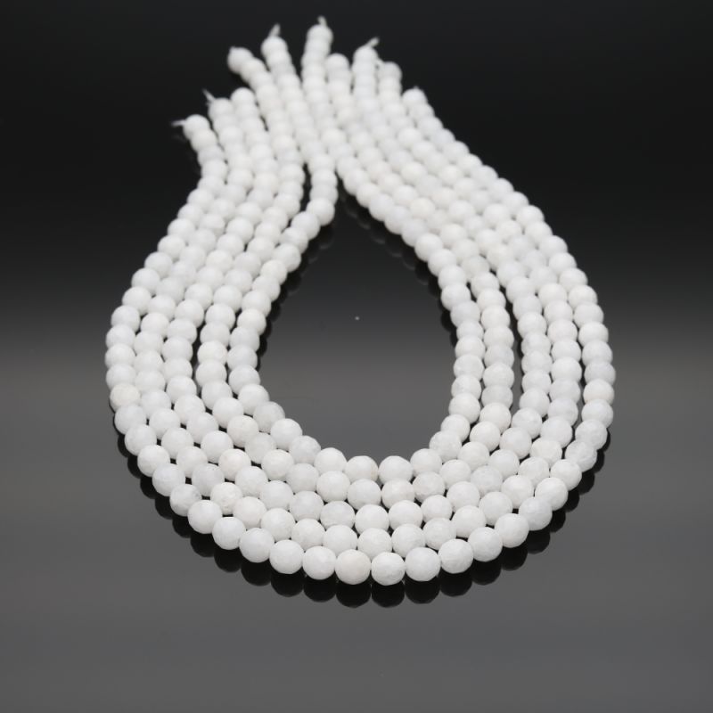 Pietre Semipretioase - Jad alb sfere fatetate 6.5 mm