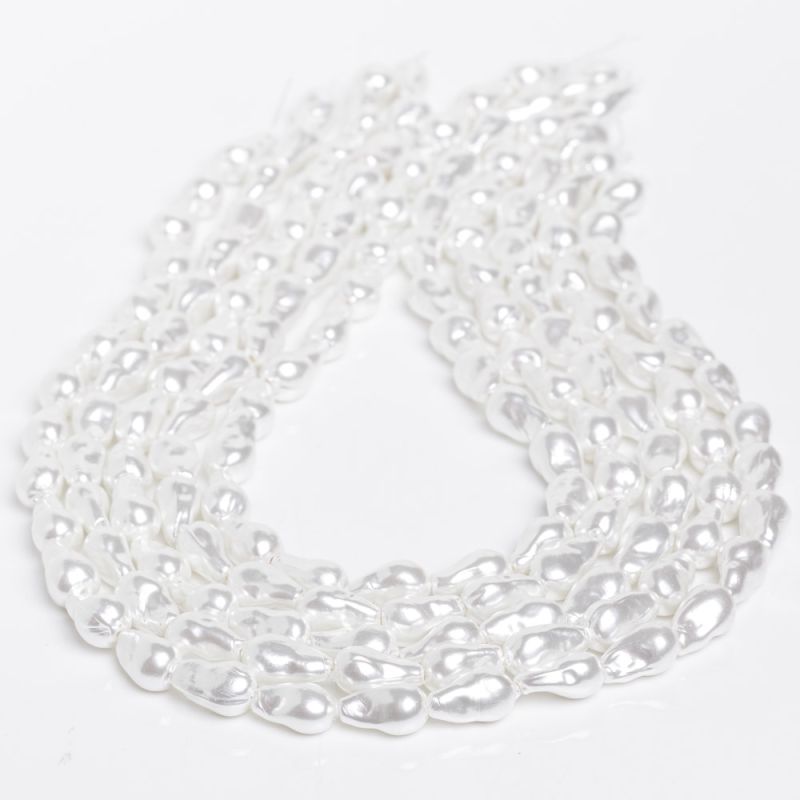 Pietre Semipretioase - Scoica alb baroc 8x14 mm