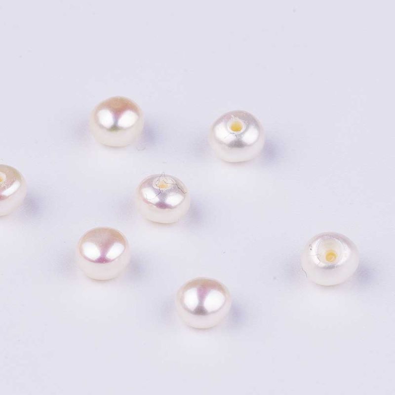 Cabosoane perle de cultura alb 4 mm - 10 buc I Magazinuldepietre.ro