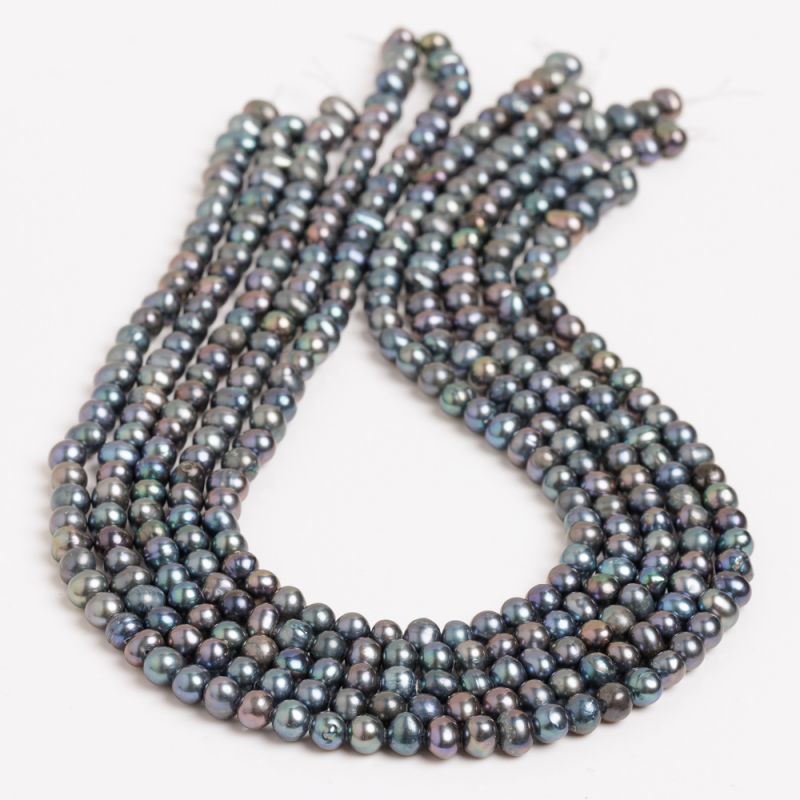 Pietre Semipretioase - Perle de cultura albastru petrol 5-6 mm - magazinuldepietre.ro