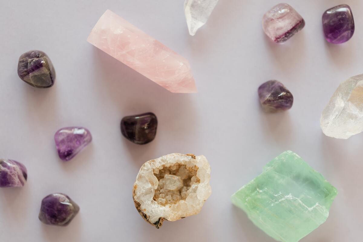 Tratamente pentru pietrele naturale semipretioase si cum sa ai grija de acestea la tine acasa